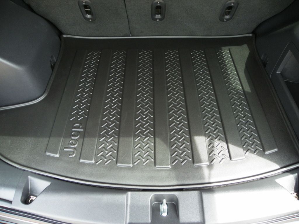 Cargo mat for jeep patriot #2