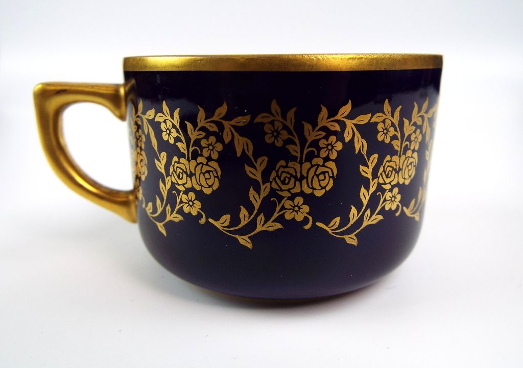 ANTIQUE GERMAN PORCELAIN TEA COFFEE CUP AND SAUCER BY FRAUREUTH HAND