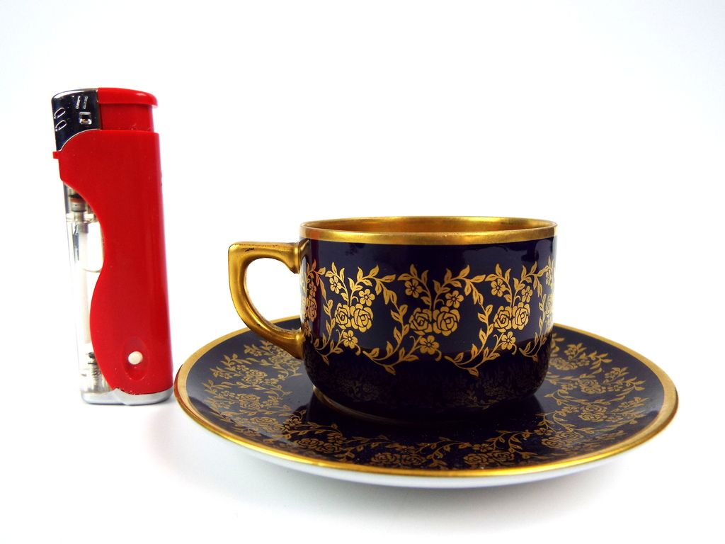 ANTIQUE GERMAN PORCELAIN TEA COFFEE CUP AND SAUCER BY FRAUREUTH HAND