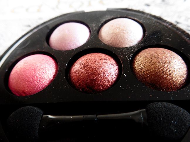  photo Makeup-Revolution-Baked-Eyeshadows-chocolate-deluxe_zps5fvkdvvd.jpg