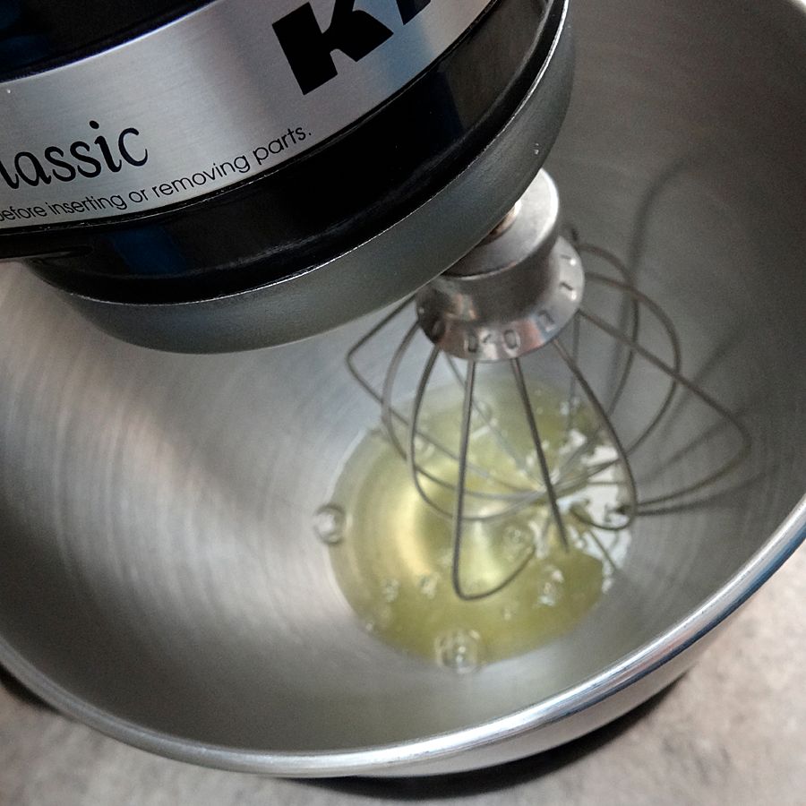 Egg whites to whisk