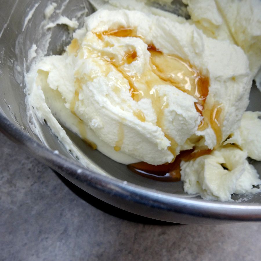 maple icing