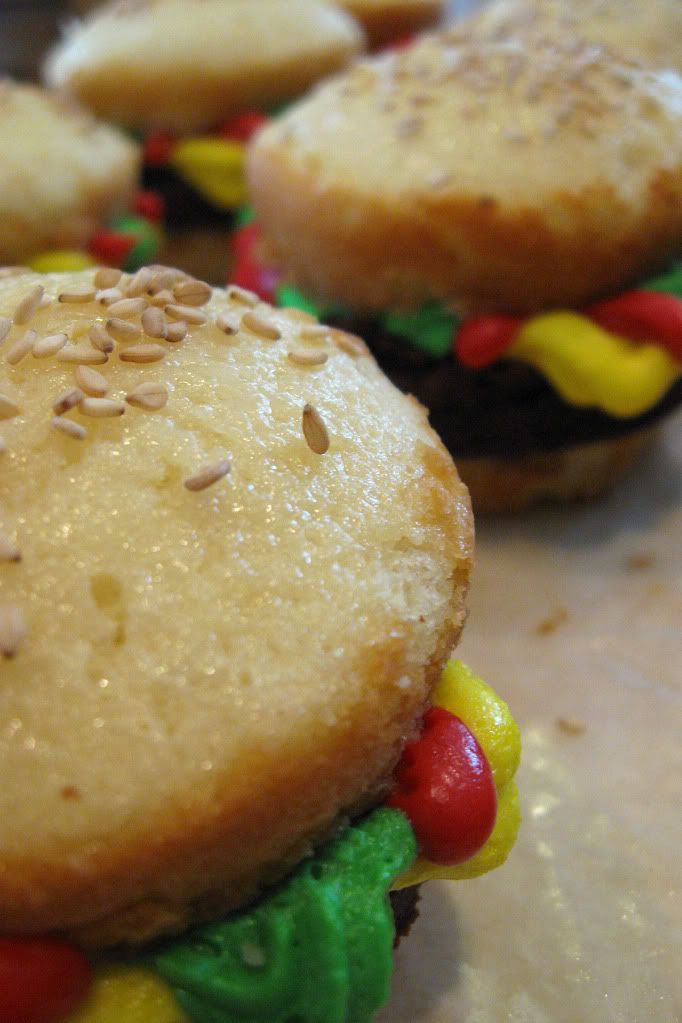 burger cupcakes