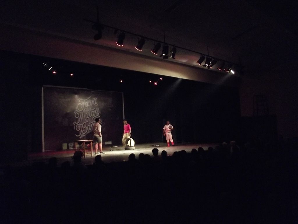 kata berkait, stand up comedy, tawa matan banua